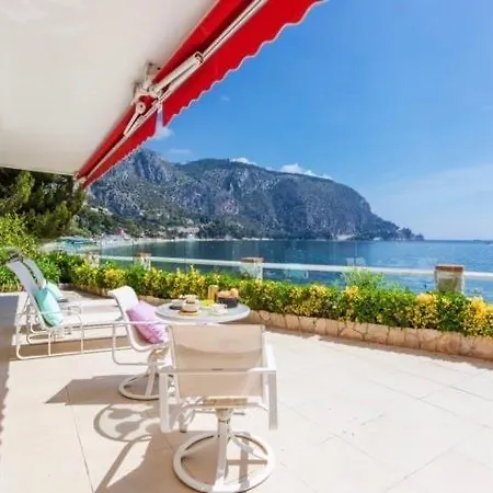 Exception Les Pieds Dans L'eau Eze